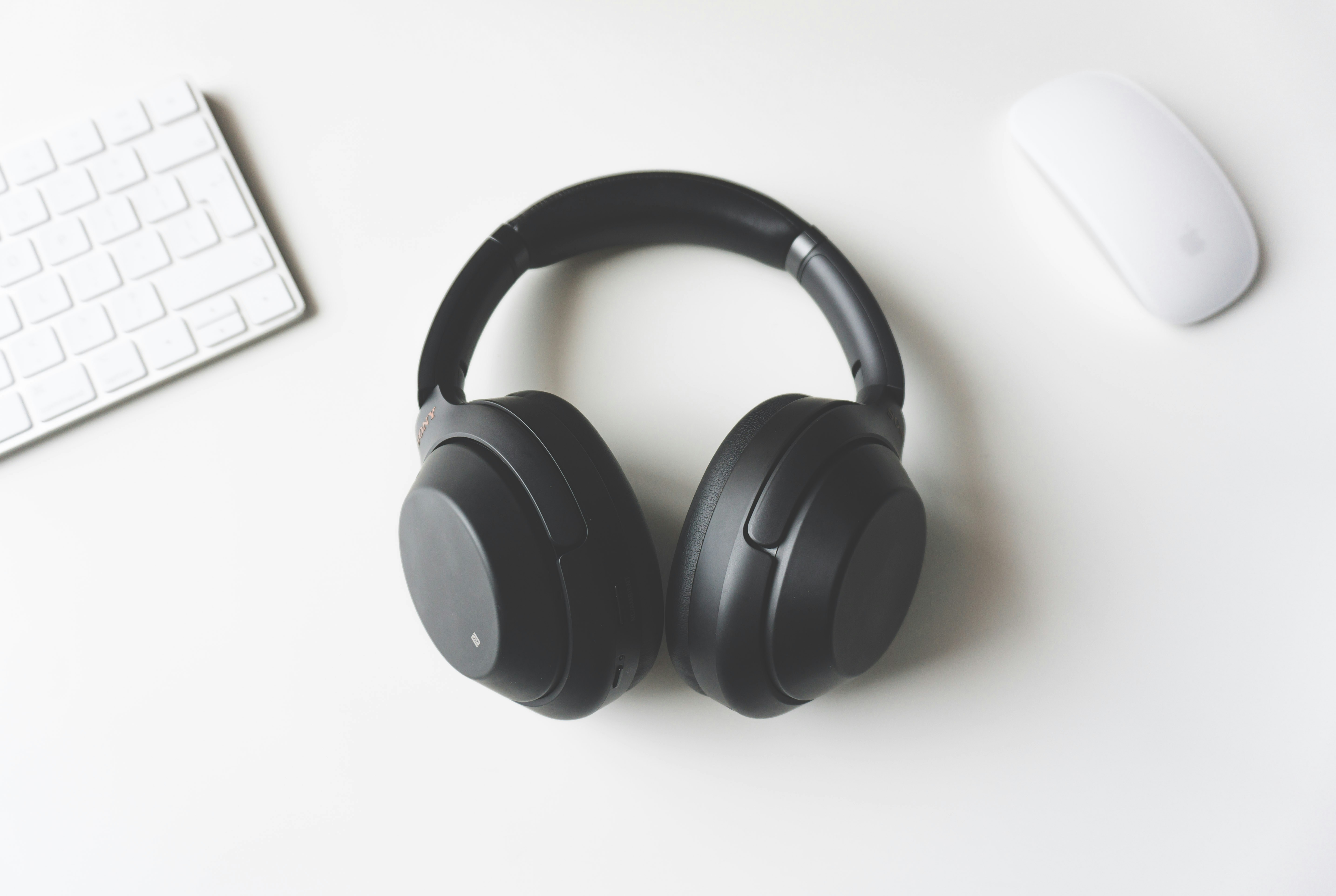The best noise-canceling headphones we have tested this season